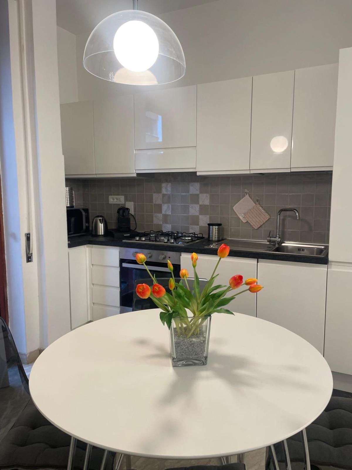 Apartment Dama Maria Elena Rom